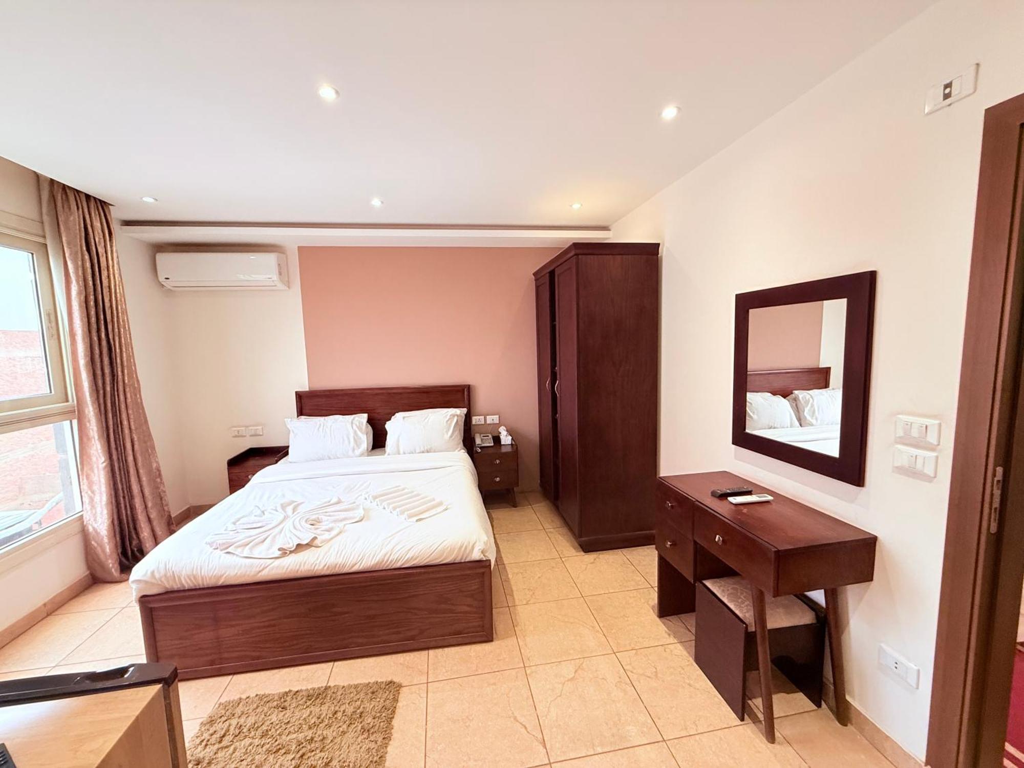 King Khafren View Inn Kafret el-Gabal Eksteriør billede